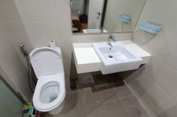 I Residence @ I City