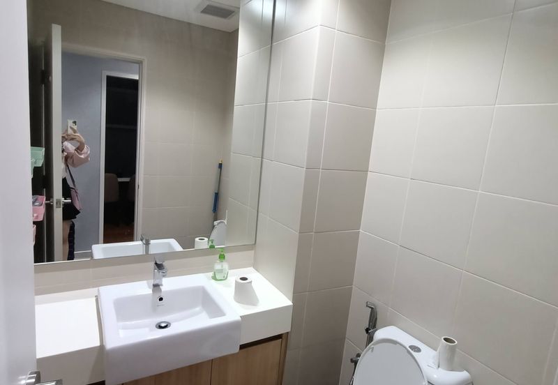 I Residence @ I City