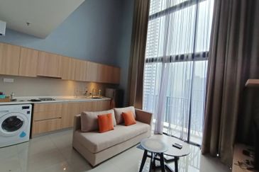 I Residence @ I City