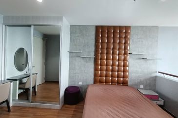 I Residence @ I City