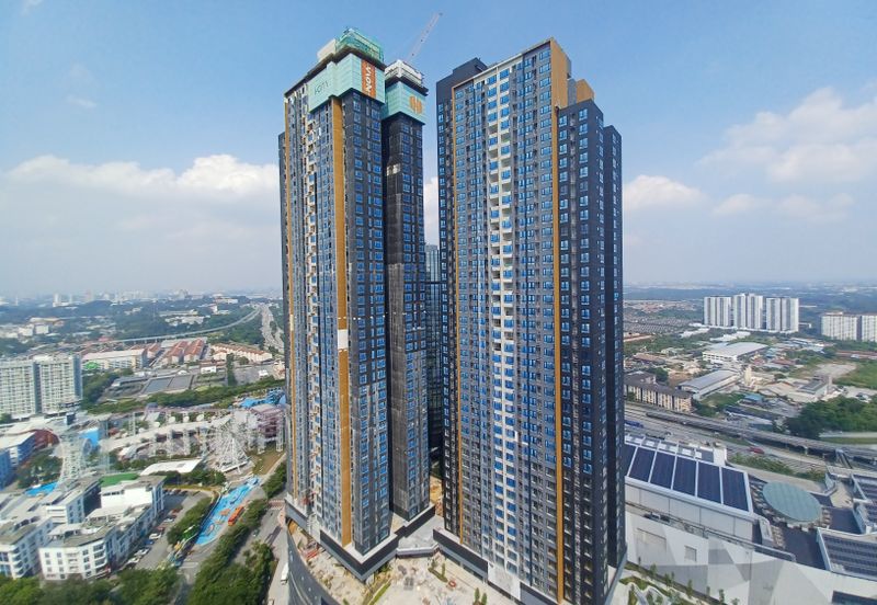 I Residence @ I City