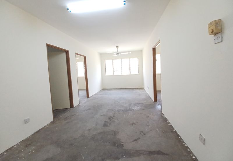 Johan Court Flat @ Alam Perdana