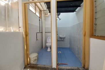 Johan Court Flat @ Alam Perdana