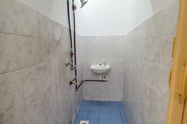 Johan Court Flat @ Alam Perdana