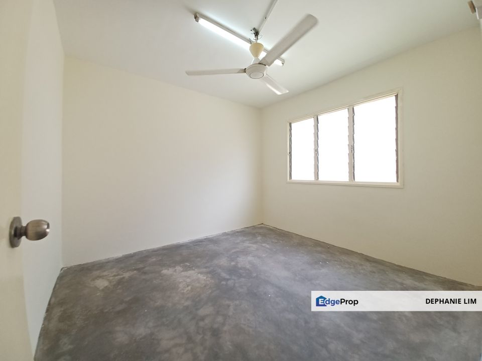 Alam Perdana Flat For Rent Corner New Paint, Selangor, Bandar Puncak Alam