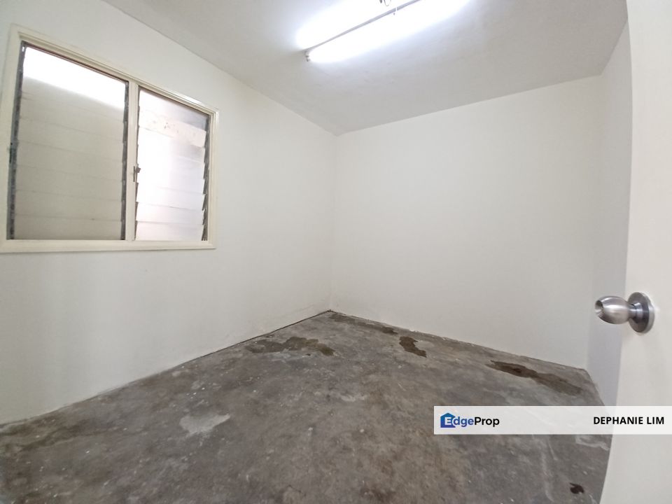 Alam Perdana Flat For Rent Corner New Paint, Selangor, Bandar Puncak Alam