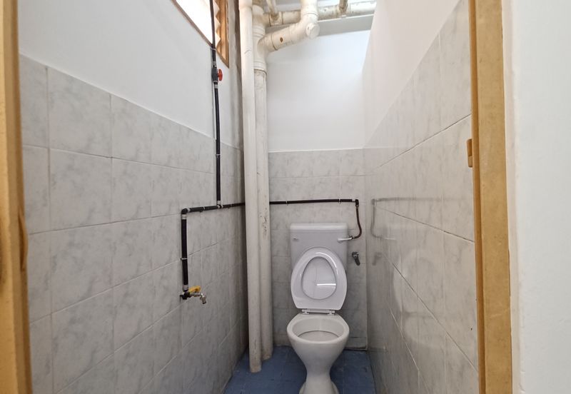 Johan Court Flat @ Alam Perdana