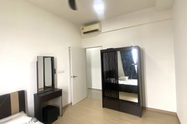 Gravit8 @ Klang South