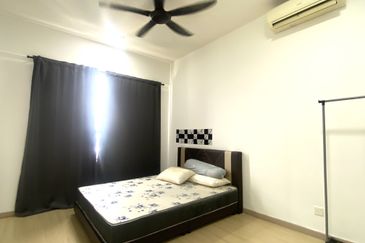 Gravit8 @ Klang South