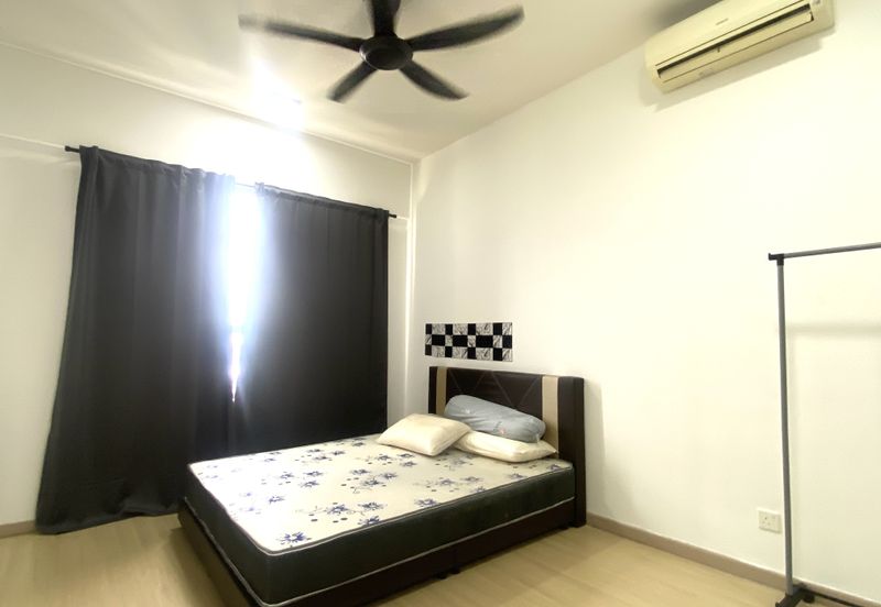 Gravit8 @ Klang South