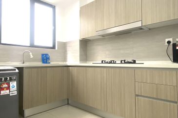 Gravit8 @ Klang South