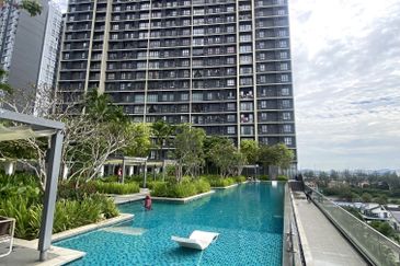 Gravit8 @ Klang South