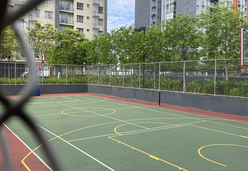 Gravit8 @ Klang South