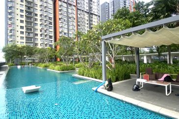 Gravit8 @ Klang South