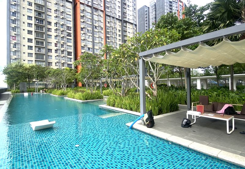 Gravit8 @ Klang South