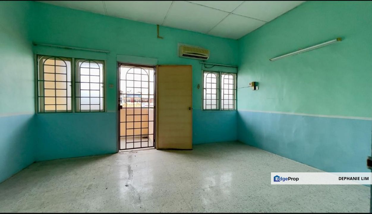 Klang Utama House For Sale Facinf Main Road, Selangor, Klang