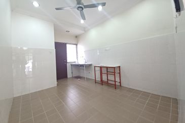 Jalan Makyong, Bandar Bukit Raja