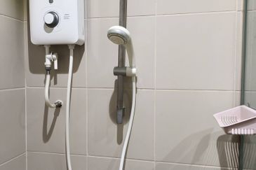 I Residence @ I City