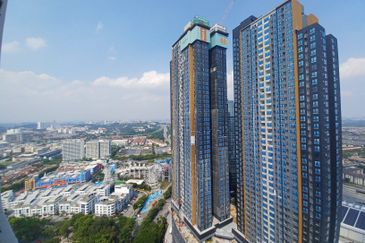 I Residence @ I City