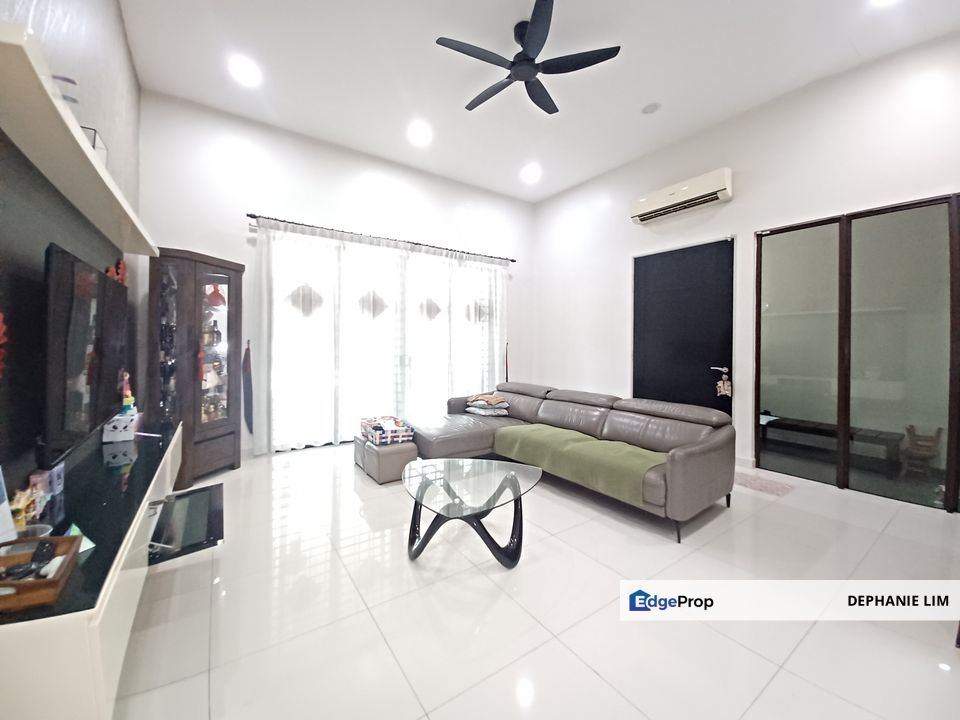 Bukit Raja House For Sale Fully Renovated Facing Road Fully Extend, Selangor, Klang