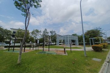 Setia Utama 2