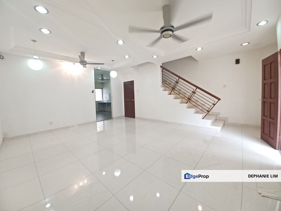 Bukit Raja House For Sale New Stainless Steel Kitchen Cabinet Facing Fielded, Selangor, Klang