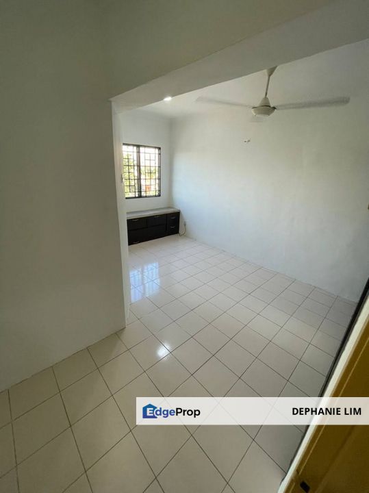 Pelangi Heights Apartment For Sale Phase 1 , Selangor, Klang
