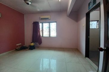 Jalan Sungai Kapar Indah 