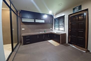 Jalan Sungai Kapar Indah 