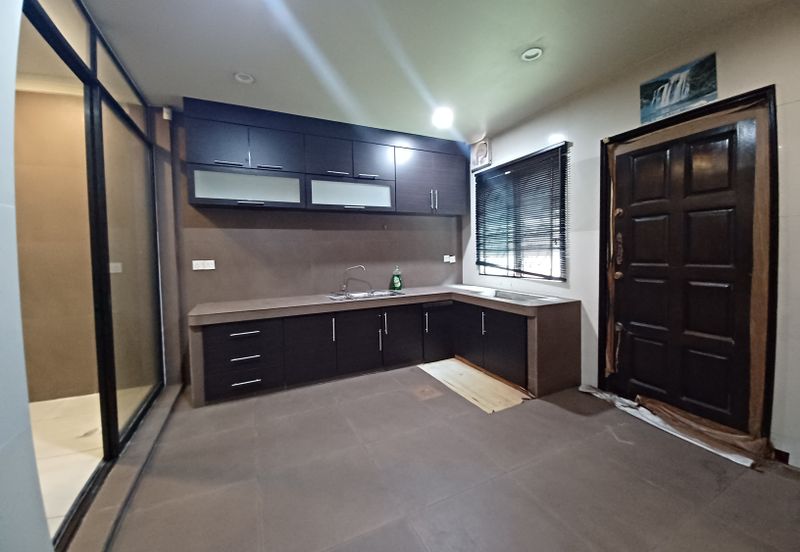 Jalan Sungai Kapar Indah 