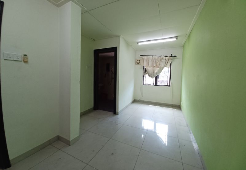 Jalan Sungai Kapar Indah 