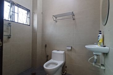 Jalan Sungai Kapar Indah 