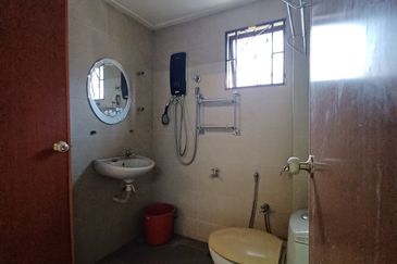 Jalan Sungai Kapar Indah 