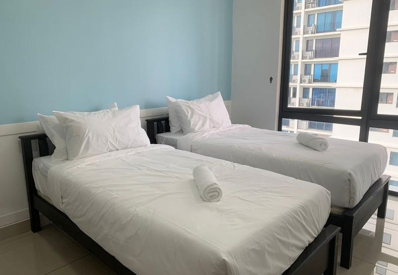 I Residence @ I City