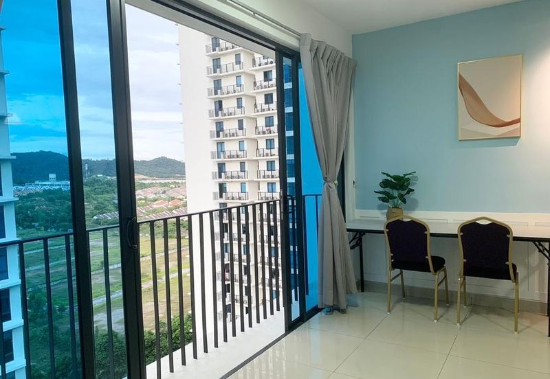 I Residence @ I City