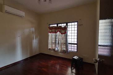 Anjung Hijau (Greenfield Apartment)