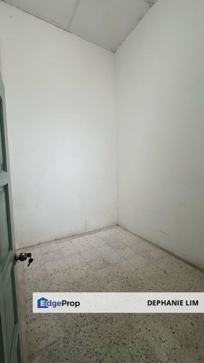 Batu Belah House For Sale Single Storey Terrace End Lot, Selangor, Klang