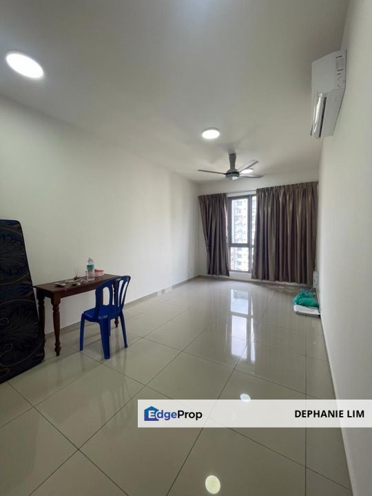Gravit 8 For Rent Facing Swimming High Floor, Selangor, Port Klang