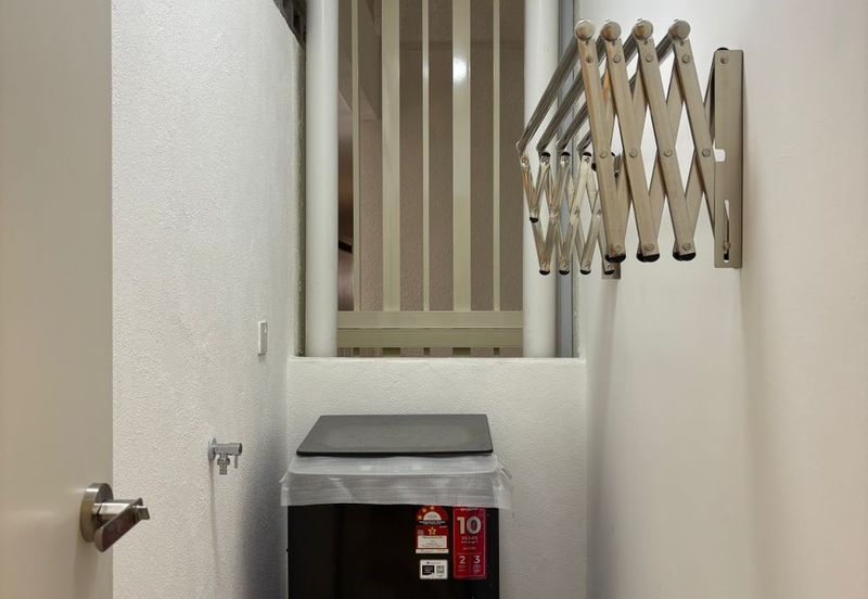 The Tresor @ Gravit 8 *