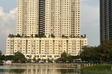 The Tresor @ Gravit 8 *