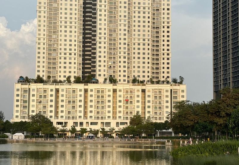 The Tresor @ Gravit 8 *