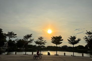 The Tresor @ Gravit 8 *