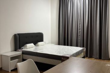 The Tresor @ Gravit 8 *