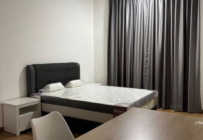 The Tresor @ Gravit 8 *