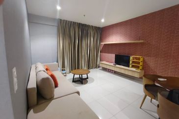 I Residence @ I City