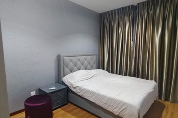 I Residence @ I City