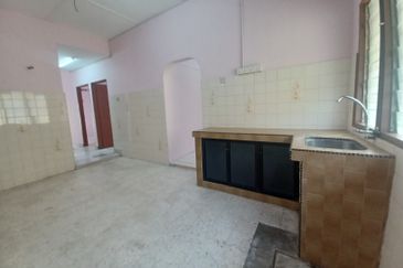 Jalan Sungai Batu 49