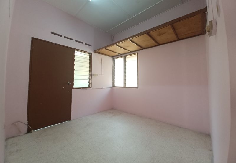 Jalan Sungai Batu 49