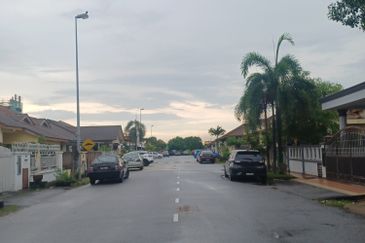 Mutiara Bukit Raja
