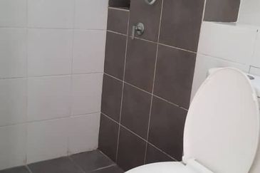 Jalan Setia Permai U13/41E